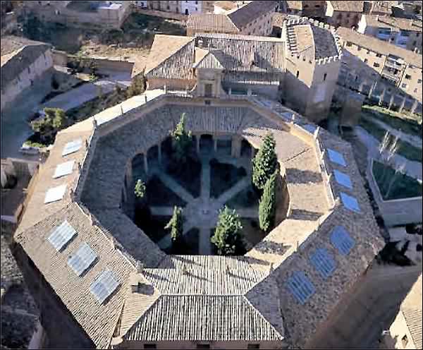  Patio interior del museo. Vista aérea.  