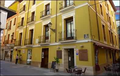   Ir al plano del Casco Antiguo de Huesca. Entrará en el plano de la Ciudad. 